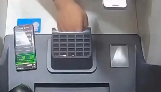 警惕!二人利用手机NFC盗走80多万