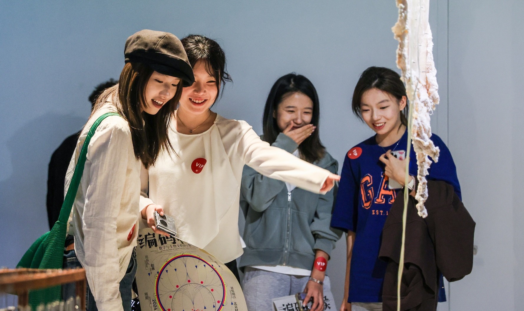 华熙集团赵燕出品《编码物候》,带来跨时空的自然密语